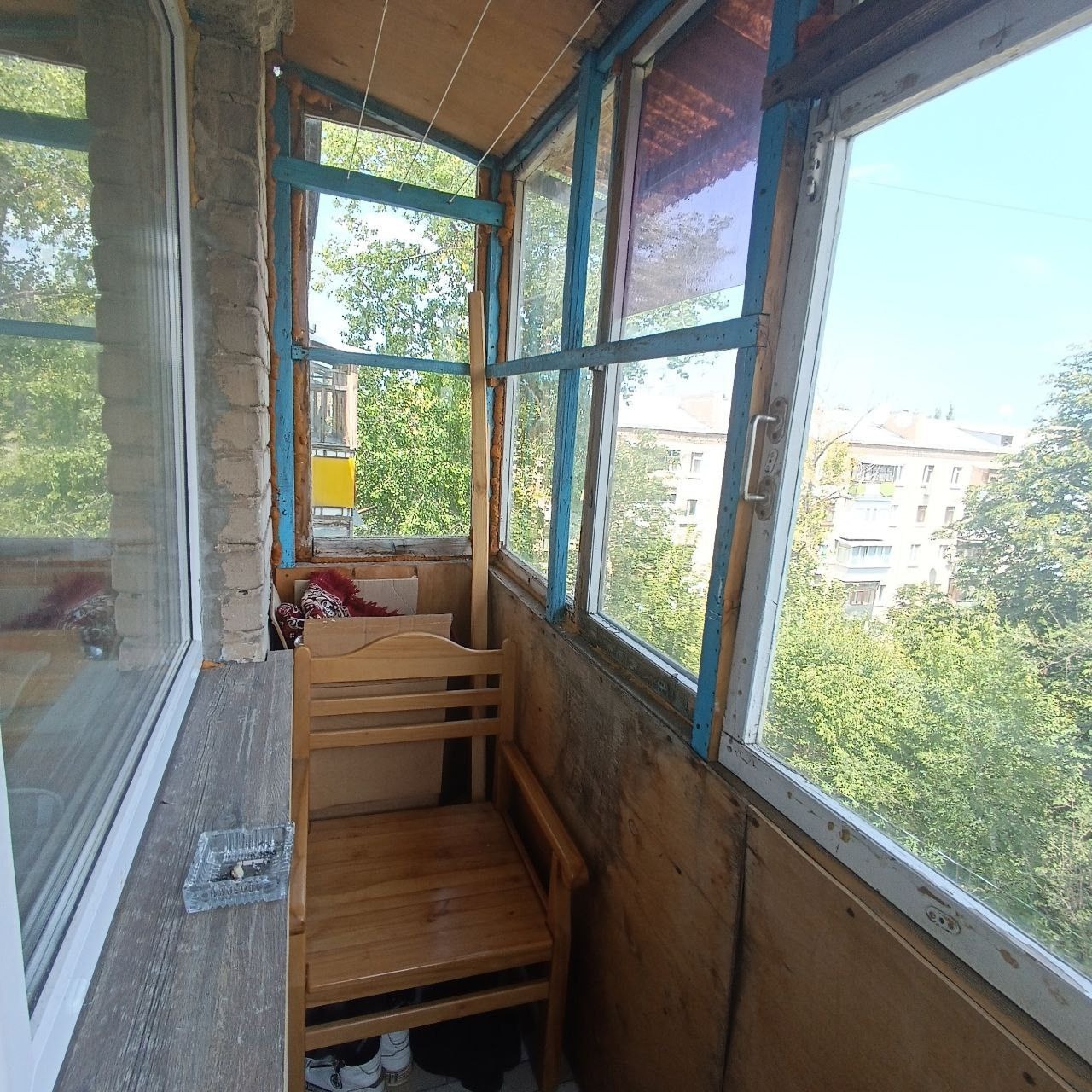 !!! Продам 1к квартиру 32м² в центре, на кв.Шевченко 5/5эт. Квартира с качественным косметическим ремонтом! Сантехника полностью заменена, новые радиаторы и м/п разводка, окна м/п, балкон застеклен, отопление центральное, квартира очень теплая, с/у совмещён, на кухне подсветка над печкой и кухонным столом. , ...